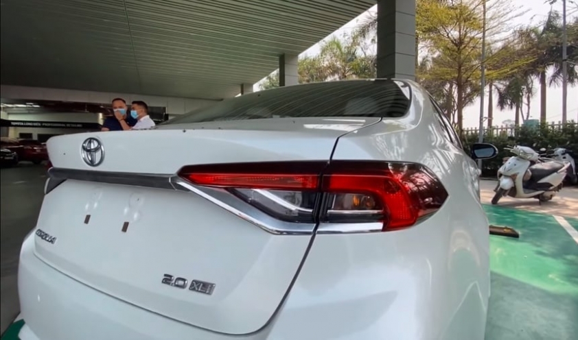 toyota-corolla-altis-2021-2
