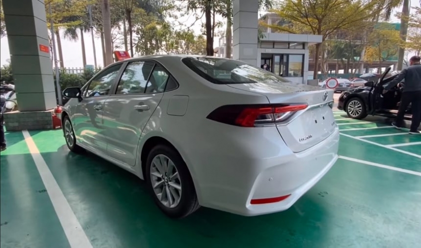 toyota-corolla-altis-2021-9