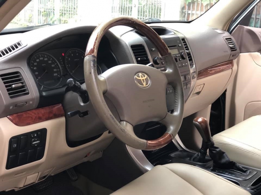 Toyota-Land-Cruiser-4