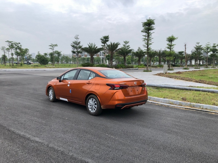 nissan-almera-2021-2