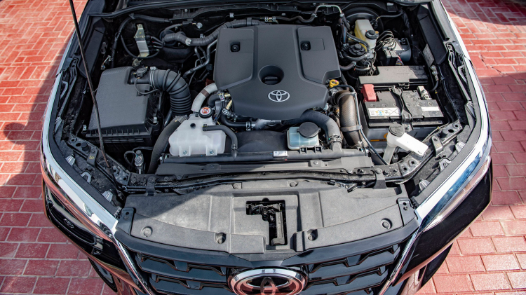 toyota-fortuner-4