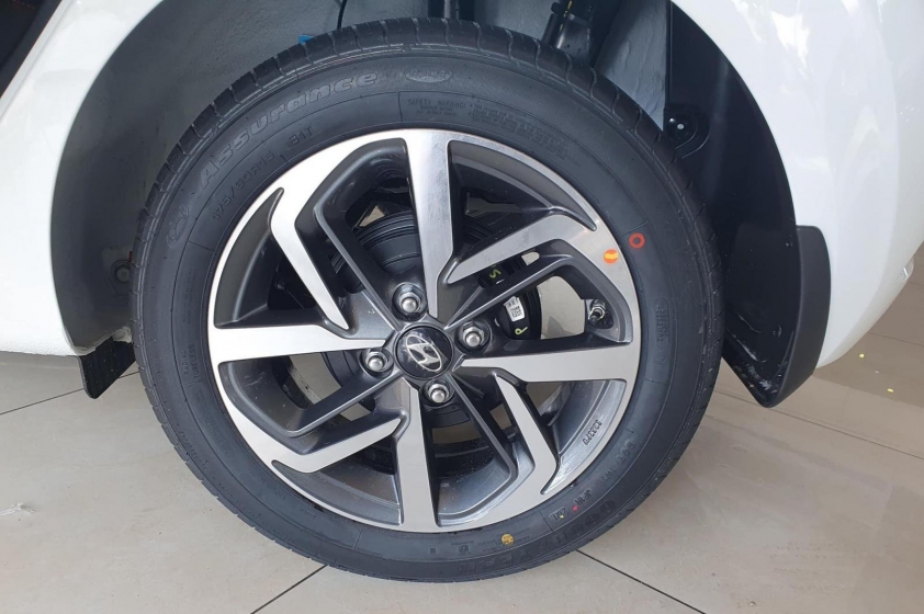 hyundai-grand-i10-2021-1