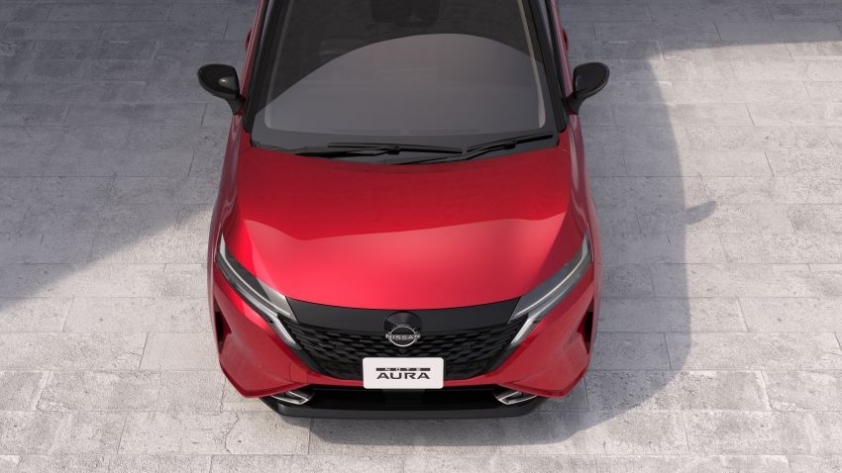 Nissan-Note-Aura-4
