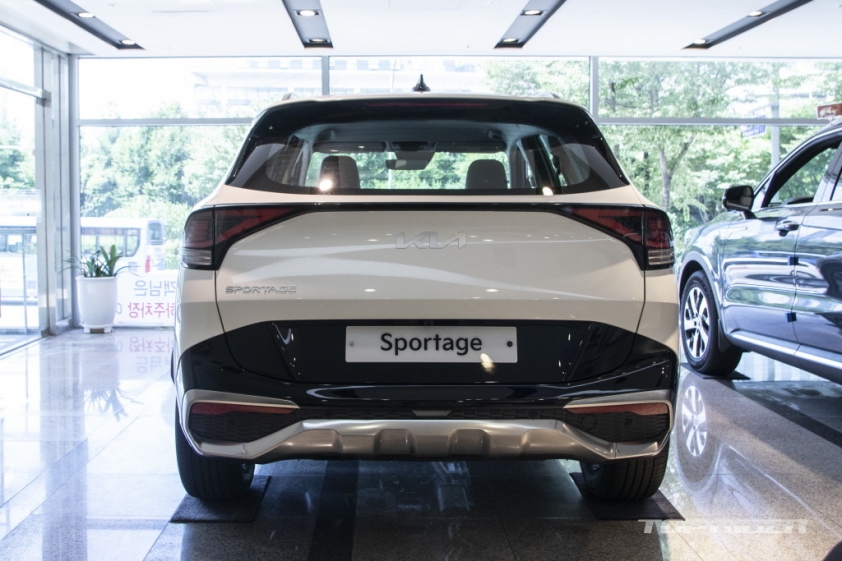 kia-sportage-2022-8