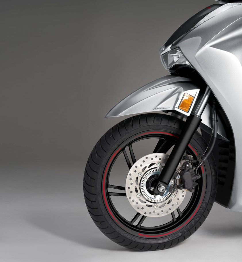 Cận cảnh Honda SH 350i vừa ra mắt tại Việt Nam, giá từ 146 triệu đồng 71305