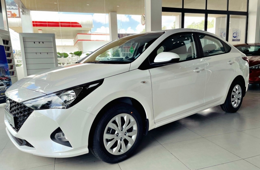 Chi tiết chiếc Hyundai Accent có giá rẻ hơn “đàn em” Grand i10 71413