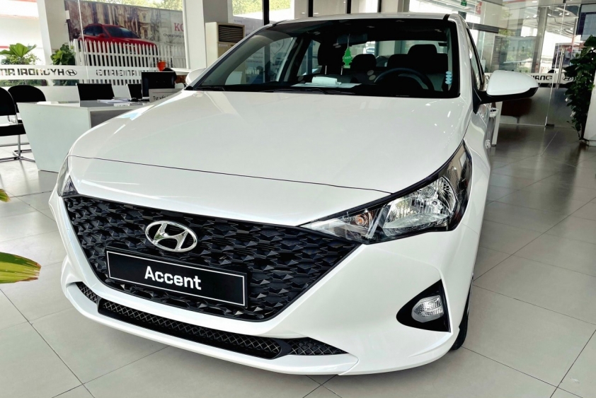Chi tiết chiếc Hyundai Accent có giá rẻ hơn “đàn em” Grand i10 71414