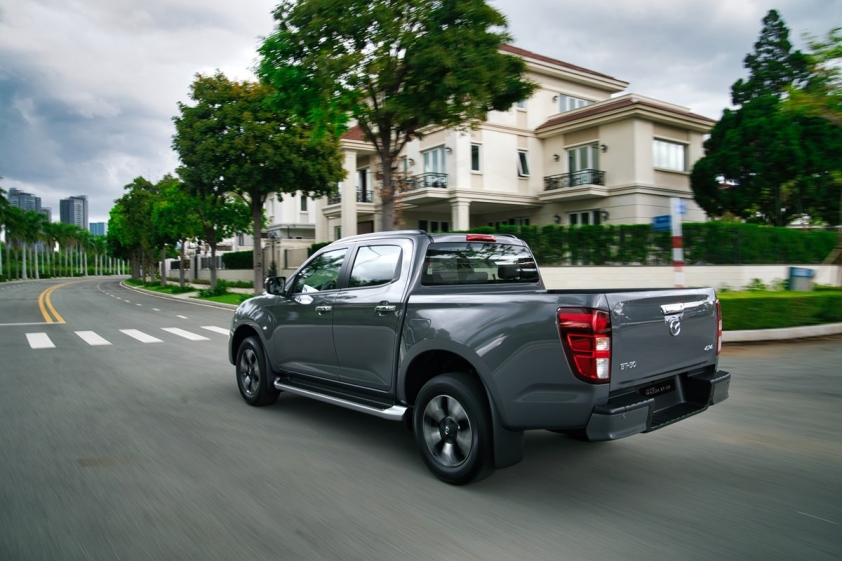 Mazda-BT-50-2021-2