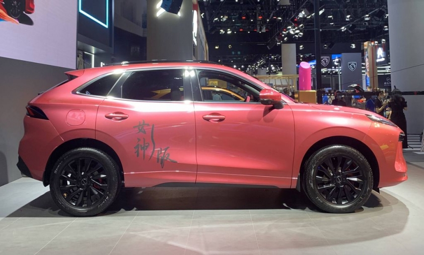 Dongfeng-T5-Evo-Goddess-Edition-2