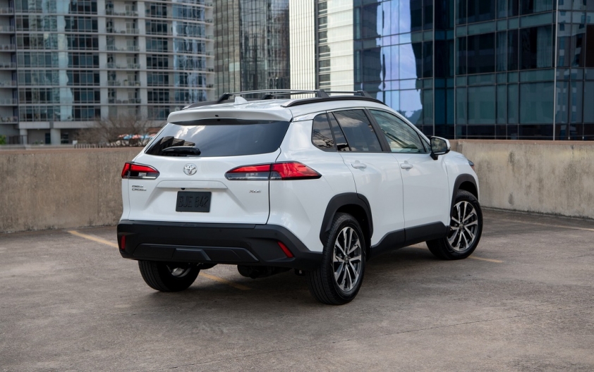 toyota-corolla-cross-2022-1
