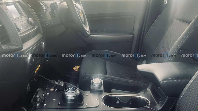 ford-everest-the-he-moi-3