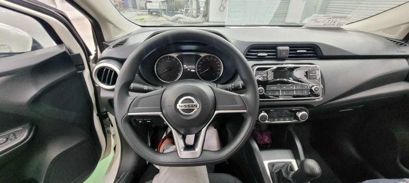 Nissan-Almera-1