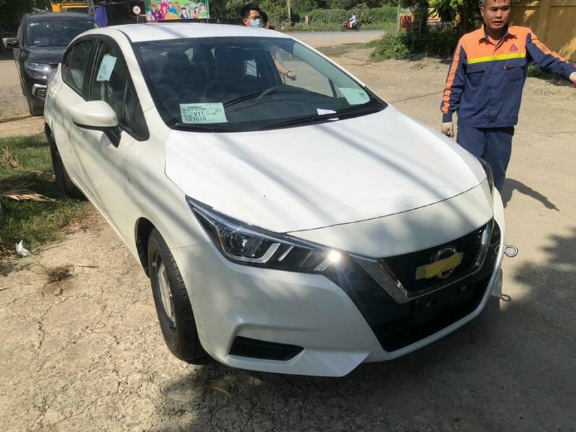 Nissan-Almera