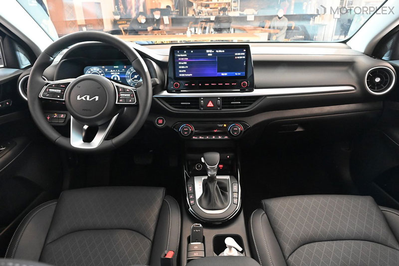 kia-cerato-2022-2