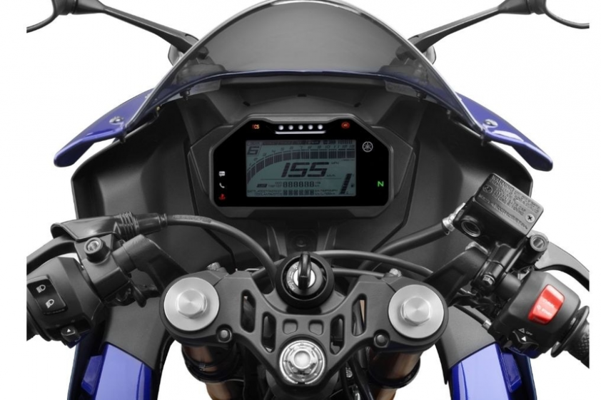 Yamaha-R15-V4-4