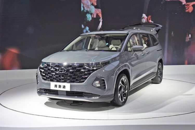 hyundai-custo-2022