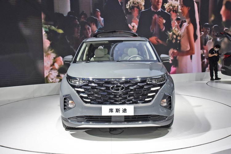 hyundai-custo-2022-2