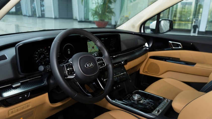 kia-carnival-2-4