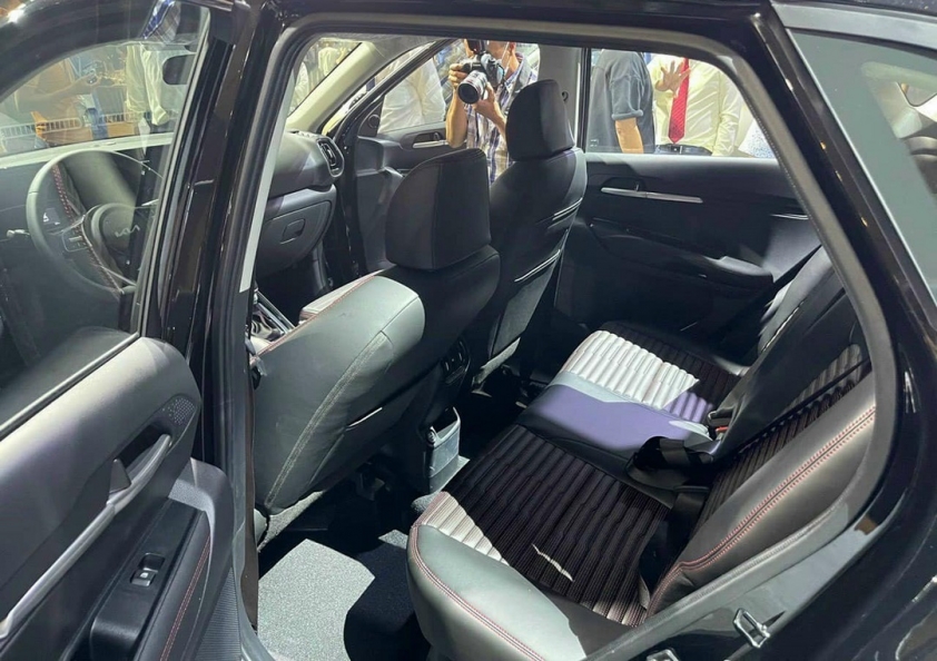 kia-sonet-14