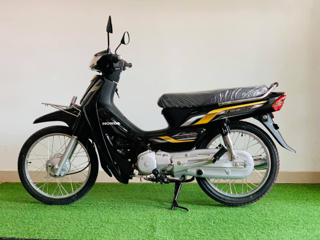 honda-dream-17