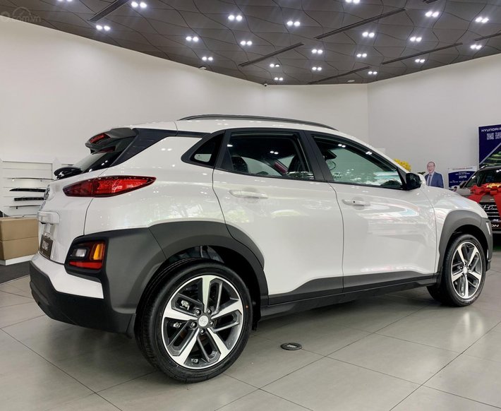 hyundai-kona-2