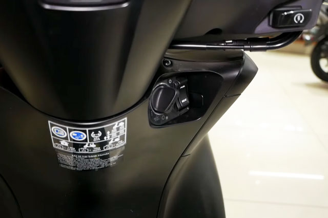 Honda-SH-150i-2022-4