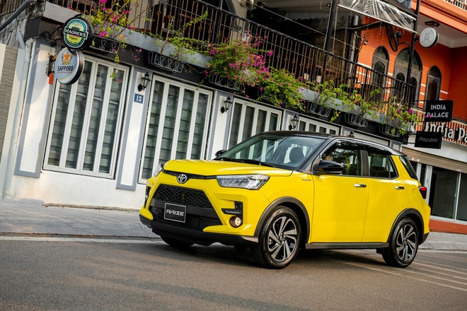 toyota-raize-1