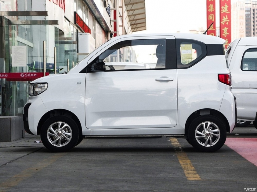 Wuling-Hongguang-Mini-EV-1