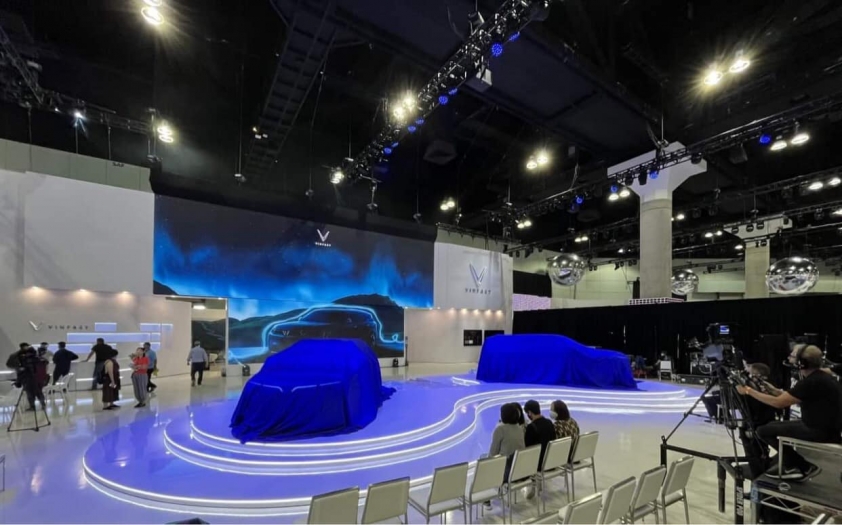Cận cảnh gian hàng hoành tráng của VinFast tại Los Angeles Auto Show