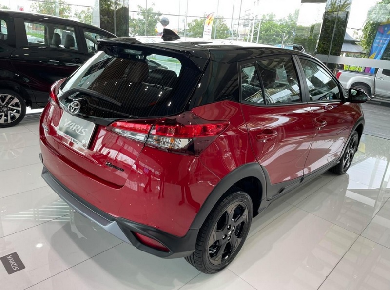 toyota-yaris-1