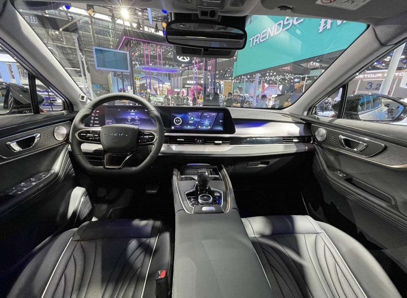 chery-omoda-5-3