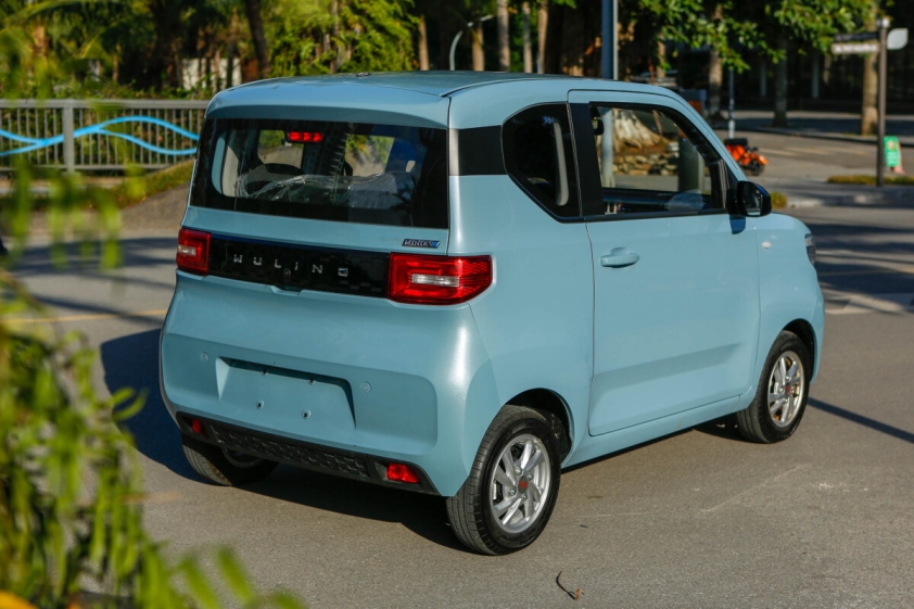 Hongguang-Mini-EV-1