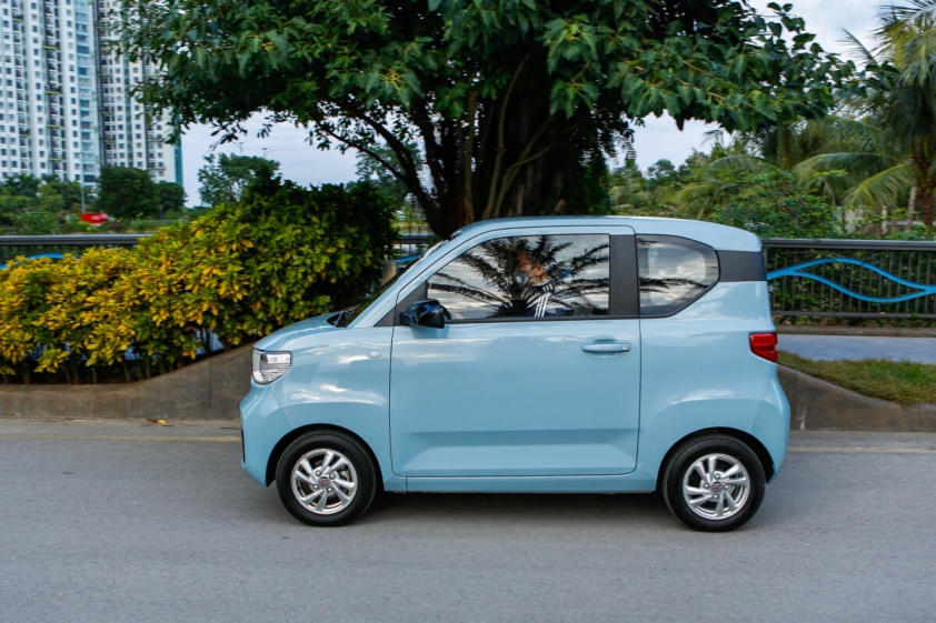 Hongguang-Mini-EV-2