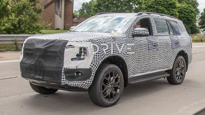 ford-everest-2022