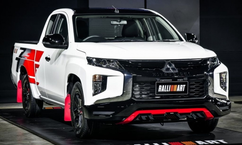 Mitsubishi-Triton-Ralliart-2