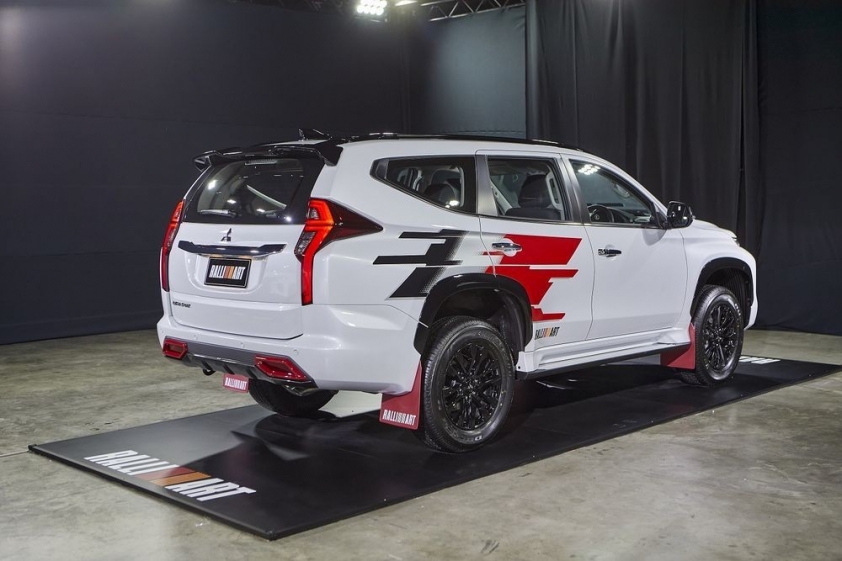 mitsubishi-pajero-sport-ralliart-4