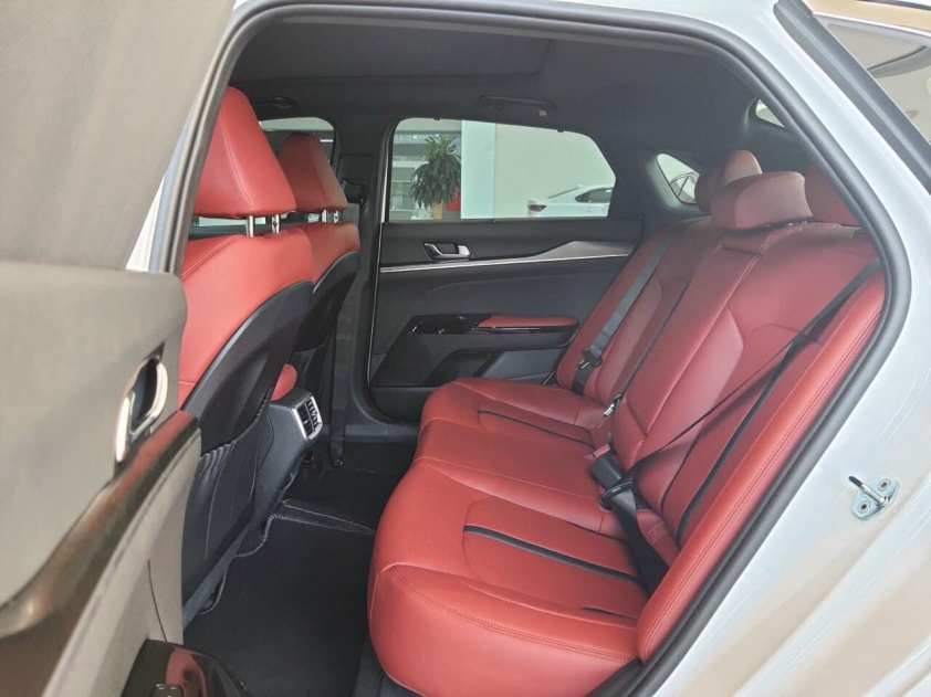 KIA-K5-5