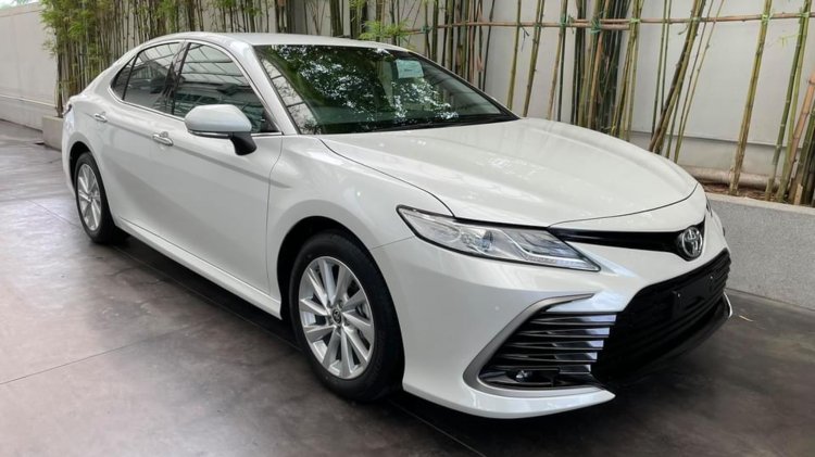 toyota-camry-2022-1