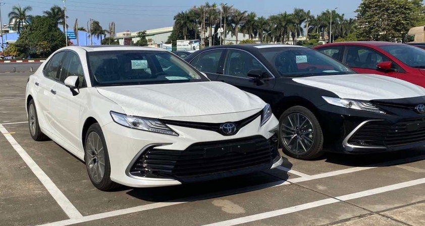 toyota-camry-2022