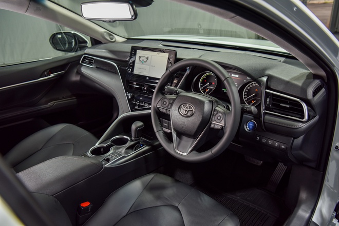 toyota-camry-2022-3