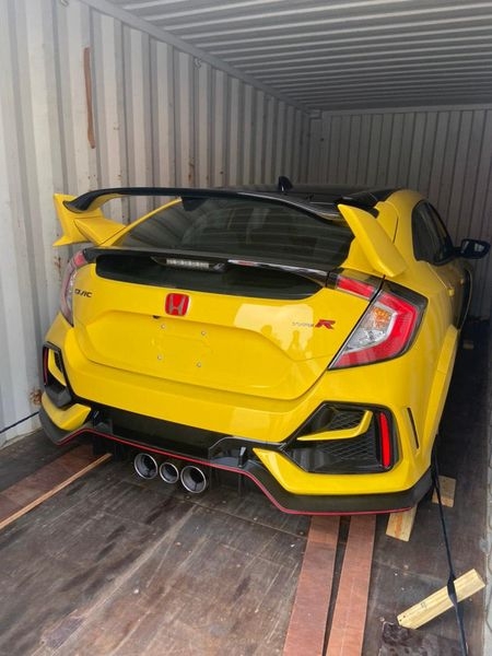 Honda-Civic-Type-R-Limited-Edition-5