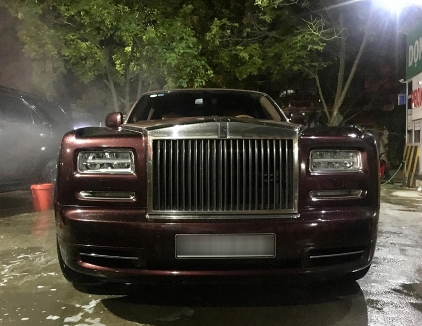 Rolls-Royce-Phantom-Lua-thieng-2