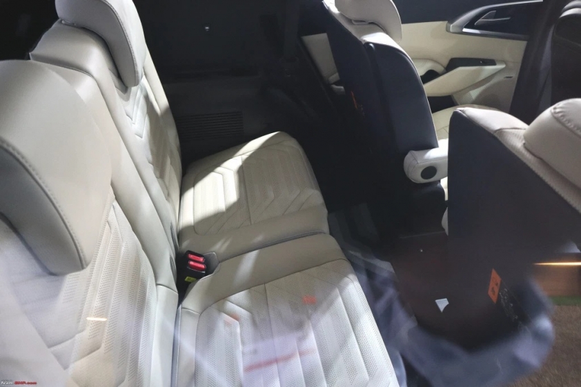 kia-carens-2022-4