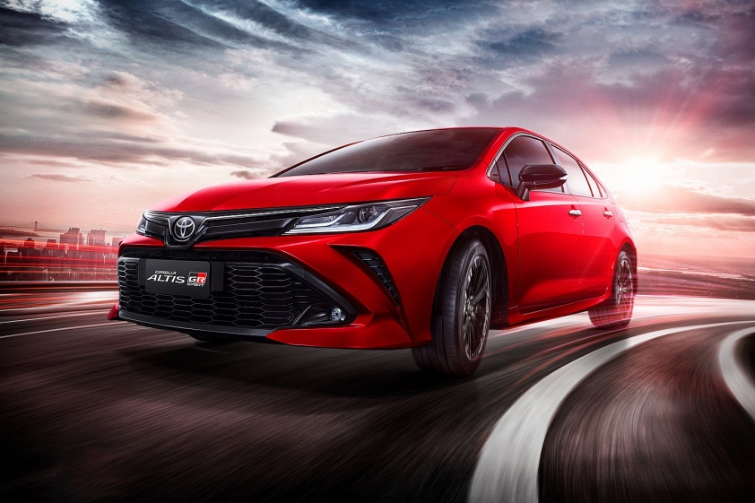 toyota-corolla-altis-gr-sport