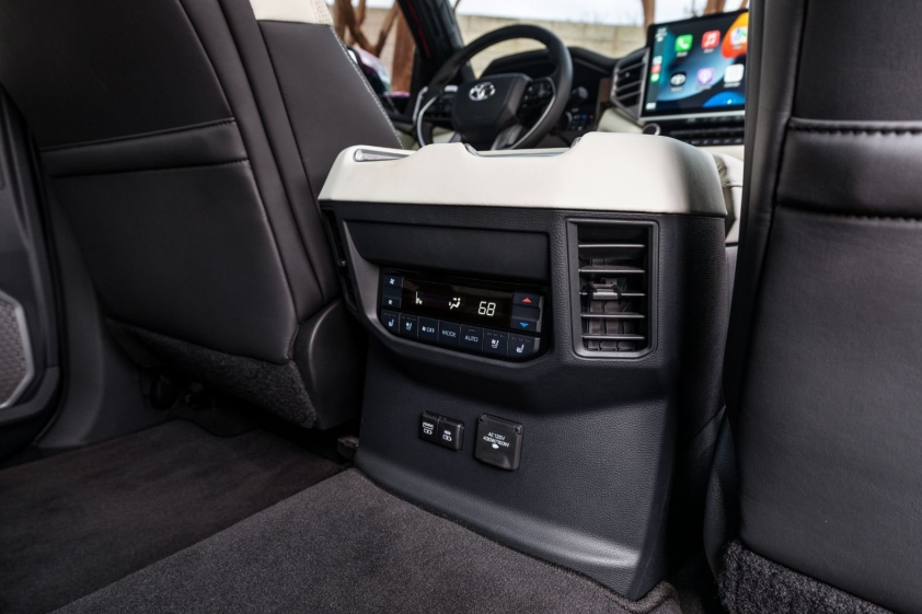 toyota_sequoia_4