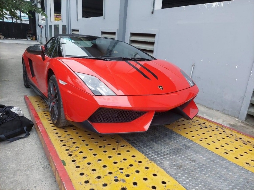 Lamborghini-2