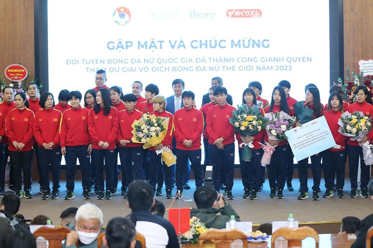 tuyen-nu-viet-nam