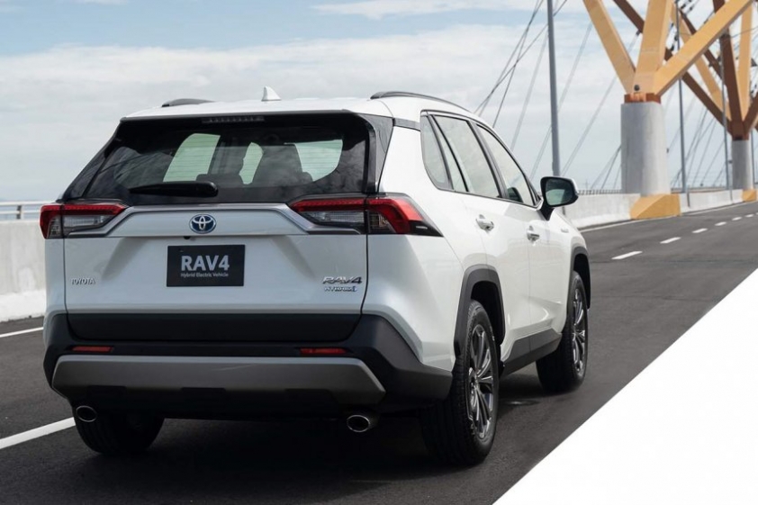 toyota-rav4-2