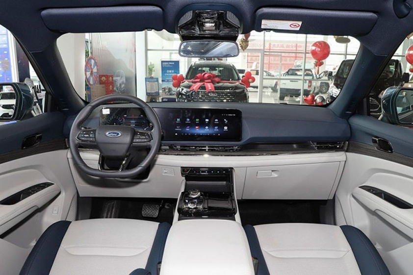 Ford-Equator-Sport-2022-3