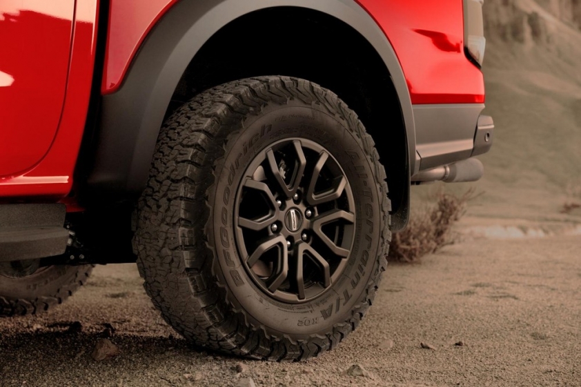 ford-ranger-raptor-2022-5